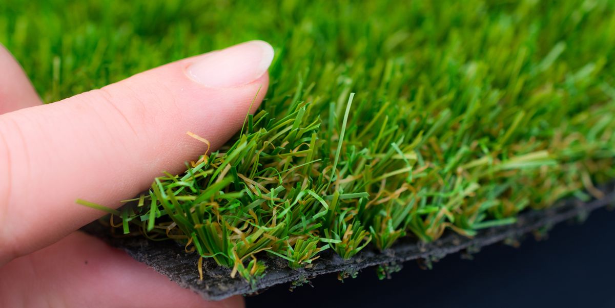 https://apollowoodproducts.com/wp-content/uploads/2022/08/how-to-lay-artificial-grass-1616089190.jpg